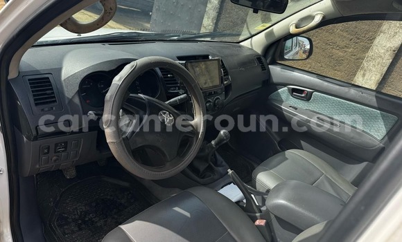 Buy Used Toyota Hilux White Car in Douala in Littoral Cameroon Buy Used Toyota Hilux White Car in Douala in Littoral Cameroon