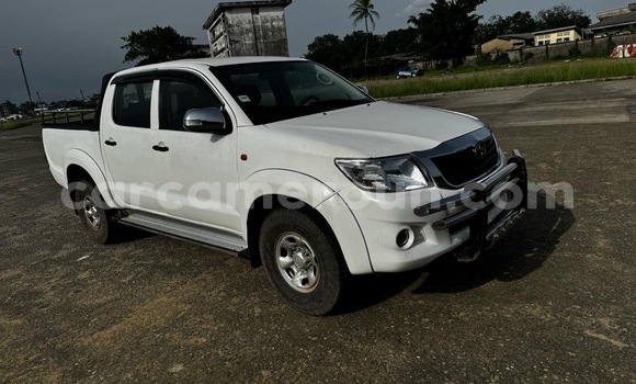 Buy Used Toyota Hilux White Car in Douala in Littoral Cameroon Buy Used Toyota Hilux White Car in Douala in Littoral Cameroon