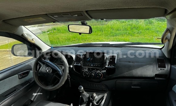 Buy Used Toyota Hilux White Car in Douala in Littoral Cameroon Buy Used Toyota Hilux White Car in Douala in Littoral Cameroon