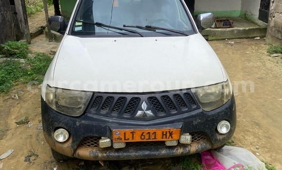 Acheter Occasion Voiture Mitsubishi L200 Blanc à Douala, Littoral Cameroon Acheter Occasion Voiture Mitsubishi L200 Blanc à Douala, Littoral Cameroon