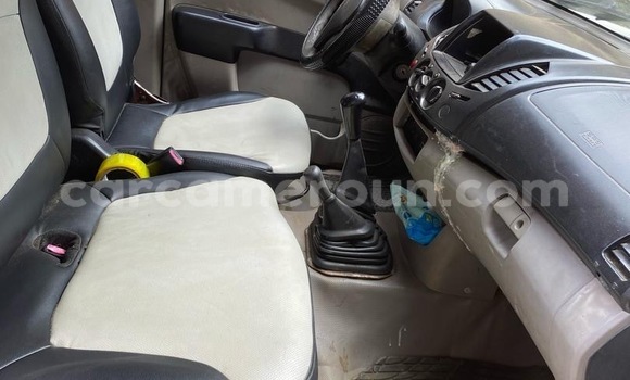 Buy Used Mitsubishi L200 White Car in Douala in Littoral Cameroon Buy Used Mitsubishi L200 White Car in Douala in Littoral Cameroon