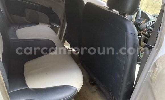 Buy Used Mitsubishi L200 White Car in Douala in Littoral Cameroon Buy Used Mitsubishi L200 White Car in Douala in Littoral Cameroon