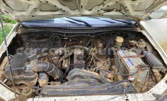 Buy Used Mitsubishi L200 White Car in Douala in Littoral Cameroon Buy Used Mitsubishi L200 White Car in Douala in Littoral Cameroon