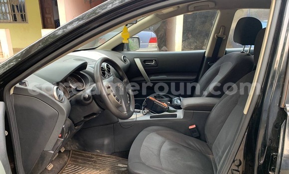 Sayi Na hannu Nissan Rogue Black Mota in Douala a Ƙasar Kamaru Sayi Na hannu Nissan Rogue Black Mota in Douala a Ƙasar Kamaru