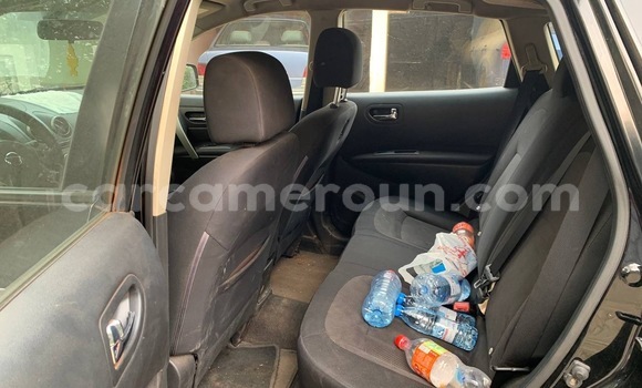 Sayi Na hannu Nissan Rogue Black Mota in Douala a Ƙasar Kamaru Sayi Na hannu Nissan Rogue Black Mota in Douala a Ƙasar Kamaru