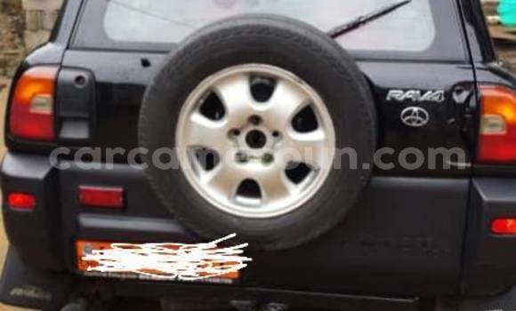 Acheter Occasion Voiture Toyota RAV4 Noir à Douala, Littoral Cameroon Acheter Occasion Voiture Toyota RAV4 Noir à Douala, Littoral Cameroon