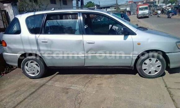 Acheter Occasion Voiture Toyota Picnic Gris à Douala, Littoral Cameroon Acheter Occasion Voiture Toyota Picnic Gris à Douala, Littoral Cameroon