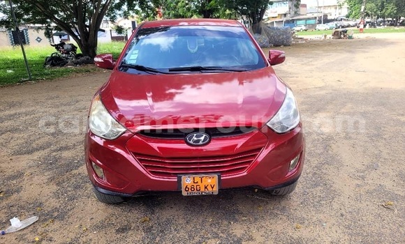 Sayi Na hannu Hyundai Tucson Red Mota in Douala a Ƙasar Kamaru
