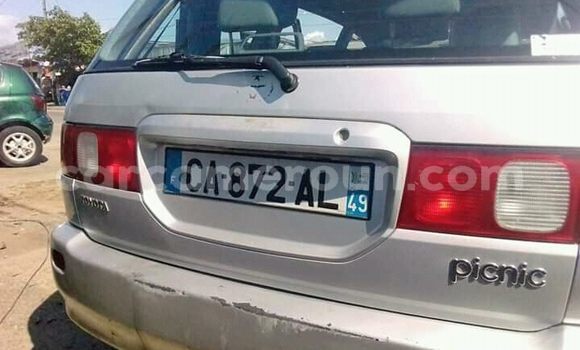 Acheter Occasion Voiture Toyota Picnic Gris à Douala, Littoral Cameroon Acheter Occasion Voiture Toyota Picnic Gris à Douala, Littoral Cameroon