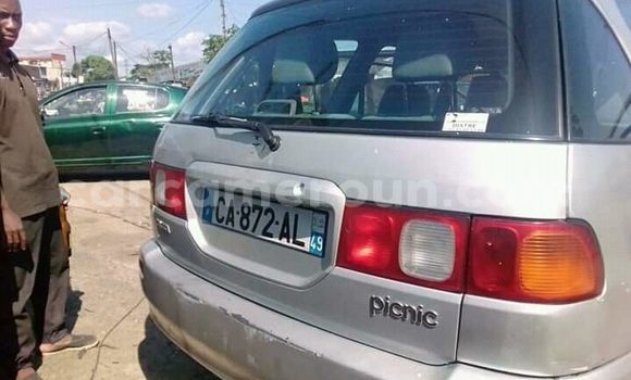 Acheter Occasion Voiture Toyota Picnic Gris à Douala, Littoral Cameroon Acheter Occasion Voiture Toyota Picnic Gris à Douala, Littoral Cameroon