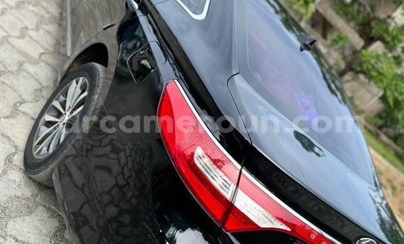 Sayi Na hannu Hyundai Grandeur Black Mota in Douala a Ƙasar Kamaru Sayi Na hannu Hyundai Grandeur Black Mota in Douala a Ƙasar Kamaru
