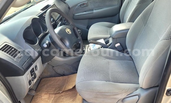 Buy Used Toyota Hilux Silver Car in Douala in Littoral Cameroon Buy Used Toyota Hilux Silver Car in Douala in Littoral Cameroon
