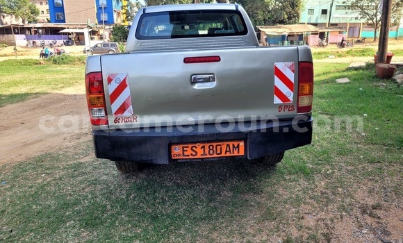 Buy Used Toyota Hilux Silver Car in Douala in Littoral Cameroon Buy Used Toyota Hilux Silver Car in Douala in Littoral Cameroon