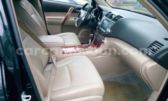 Acheter Occasion Voiture Toyota Highlander Noir à Douala, Littoral Cameroon Acheter Occasion Voiture Toyota Highlander Noir à Douala, Littoral Cameroon