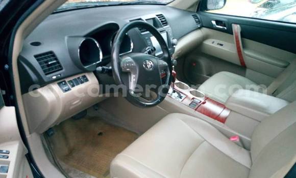 Acheter Occasion Voiture Toyota Highlander Noir à Douala, Littoral Cameroon Acheter Occasion Voiture Toyota Highlander Noir à Douala, Littoral Cameroon