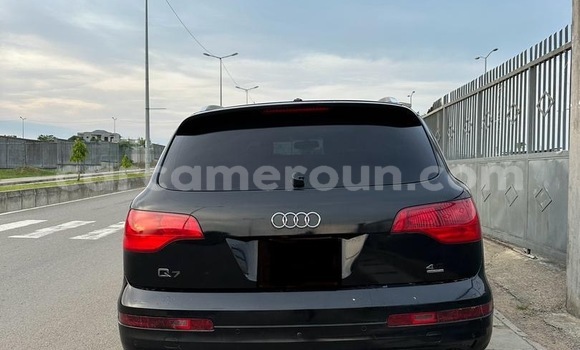 Sayi Na hannu Audi Q7 Black Mota in Douala a Ƙasar Kamaru Sayi Na hannu Audi Q7 Black Mota in Douala a Ƙasar Kamaru