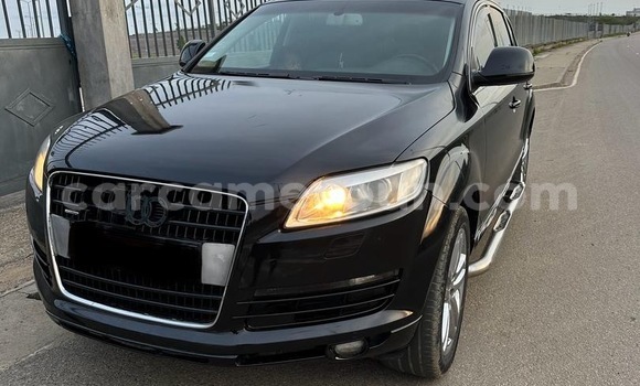 Sayi Na hannu Audi Q7 Black Mota in Douala a Ƙasar Kamaru Sayi Na hannu Audi Q7 Black Mota in Douala a Ƙasar Kamaru