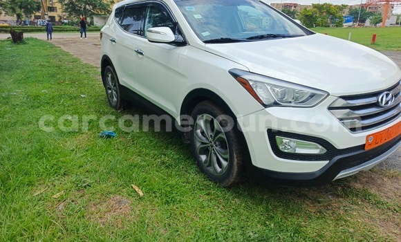 Sayi Na hannu Hyundai Santa Fe White Mota in Douala a Ƙasar Kamaru Sayi Na hannu Hyundai Santa Fe White Mota in Douala a Ƙasar Kamaru