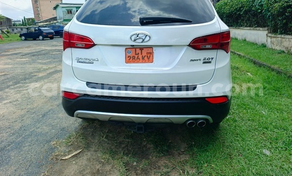 Sayi Na hannu Hyundai Santa Fe White Mota in Douala a Ƙasar Kamaru Sayi Na hannu Hyundai Santa Fe White Mota in Douala a Ƙasar Kamaru