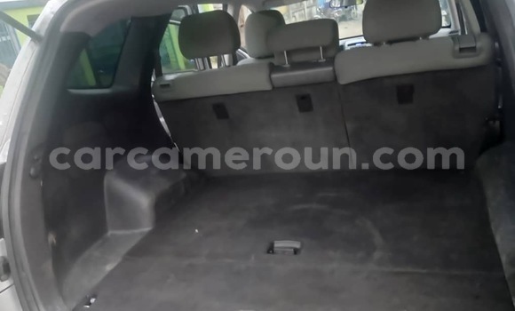 Sayi Na hannu Hyundai Santa Fe Azurfa Mota in Douala a Ƙasar Kamaru Sayi Na hannu Hyundai Santa Fe Azurfa Mota in Douala a Ƙasar Kamaru