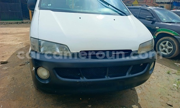 Acheter Occasion Voiture Hyundai XG Blanc à Douala, Littoral Cameroon