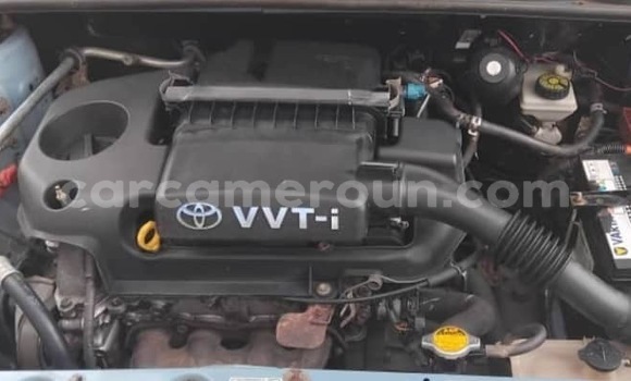 Sayi Na hannu Toyota Yaris Azurfa Mota in Douala a Ƙasar Kamaru Sayi Na hannu Toyota Yaris Azurfa Mota in Douala a Ƙasar Kamaru
