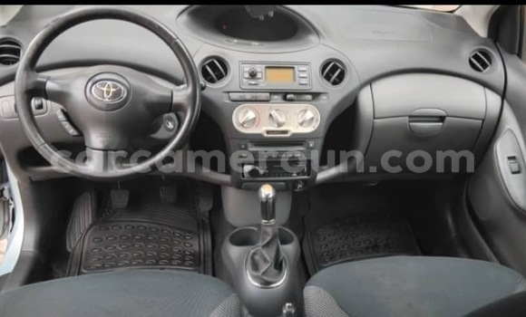 Sayi Na hannu Toyota Yaris Azurfa Mota in Douala a Ƙasar Kamaru Sayi Na hannu Toyota Yaris Azurfa Mota in Douala a Ƙasar Kamaru