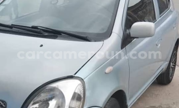 Sayi Na hannu Toyota Yaris Azurfa Mota in Douala a Ƙasar Kamaru Sayi Na hannu Toyota Yaris Azurfa Mota in Douala a Ƙasar Kamaru