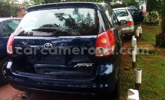 Acheter Occasion Voiture Toyota Matrix Bleu à Yaoundé, Central Cameroon Acheter Occasion Voiture Toyota Matrix Bleu à Yaoundé, Central Cameroon