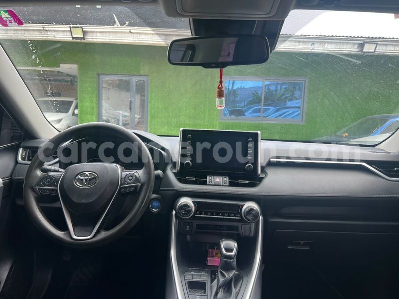 Big with watermark toyota rav4 littoral cameroon douala 20050
