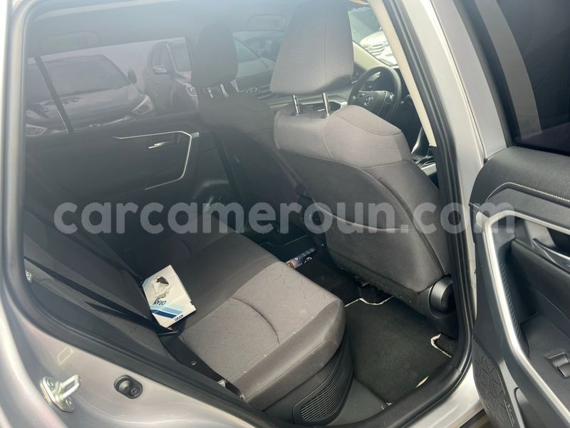 Big with watermark toyota rav4 littoral cameroon douala 20050