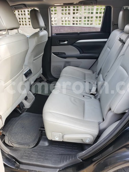 Big with watermark toyota highlander littoral cameroon douala 20059