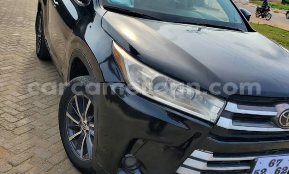 Acheter Import Voiture Toyota Highlander Noir à Douala, Littoral Cameroon Acheter Import Voiture Toyota Highlander Noir à Douala, Littoral Cameroon