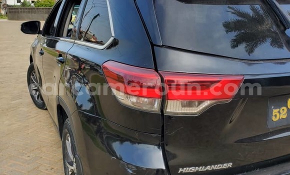 Acheter Import Voiture Toyota Highlander Noir à Douala, Littoral Cameroon Acheter Import Voiture Toyota Highlander Noir à Douala, Littoral Cameroon