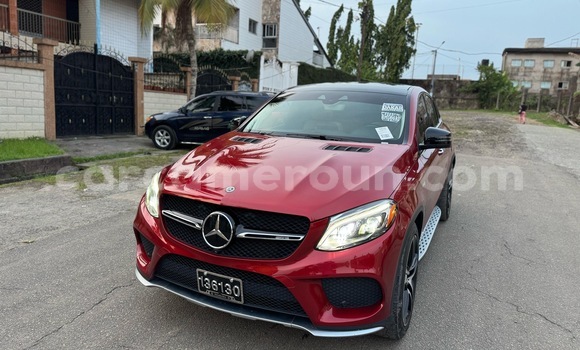 Sayi Imported Mercedes‒Benz AMG GLE Coupe Red Mota in Douala a Ƙasar Kamaru Sayi Imported Mercedes‒Benz AMG GLE Coupe Red Mota in Douala a Ƙasar Kamaru