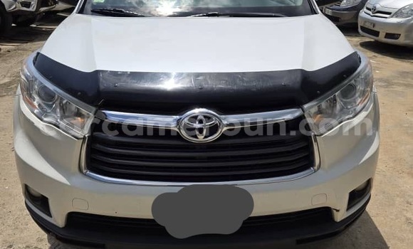 Acheter Import Voiture Toyota Highlander Blanc à Douala, Littoral Cameroon Acheter Import Voiture Toyota Highlander Blanc à Douala, Littoral Cameroon