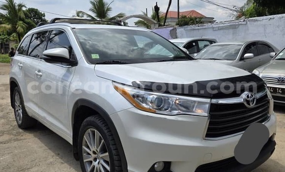 Acheter Import Voiture Toyota Highlander Blanc à Douala, Littoral Cameroon Acheter Import Voiture Toyota Highlander Blanc à Douala, Littoral Cameroon