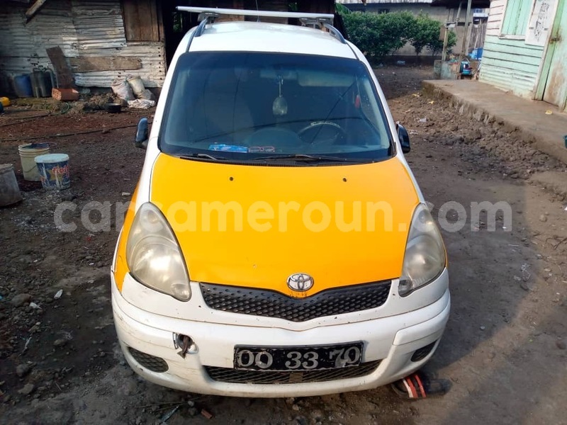 Big with watermark toyota yaris verso littoral cameroon douala 20116