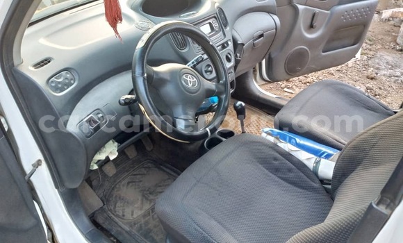 Acheter Occasion Voiture Toyota Yaris Verso Blanc à Douala, Littoral Cameroon Acheter Occasion Voiture Toyota Yaris Verso Blanc à Douala, Littoral Cameroon