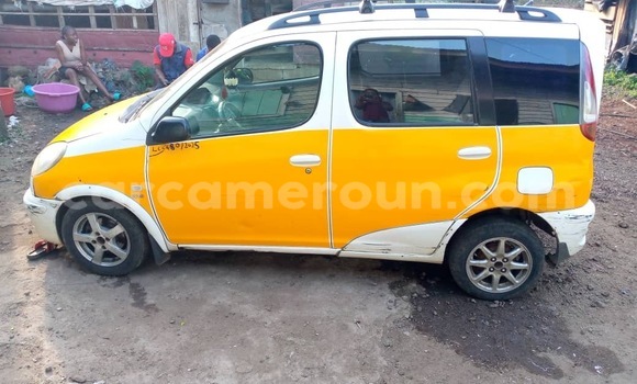 Acheter Occasion Voiture Toyota Yaris Verso Blanc à Douala, Littoral Cameroon Acheter Occasion Voiture Toyota Yaris Verso Blanc à Douala, Littoral Cameroon