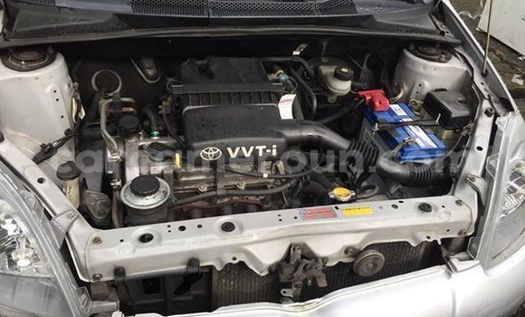 Acheter Import Voiture Toyota Yaris Gris à Douala, Littoral Cameroon Acheter Import Voiture Toyota Yaris Gris à Douala, Littoral Cameroon