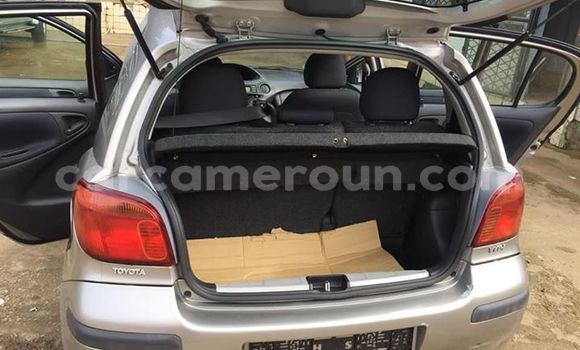 Acheter Import Voiture Toyota Yaris Gris à Douala, Littoral Cameroon Acheter Import Voiture Toyota Yaris Gris à Douala, Littoral Cameroon