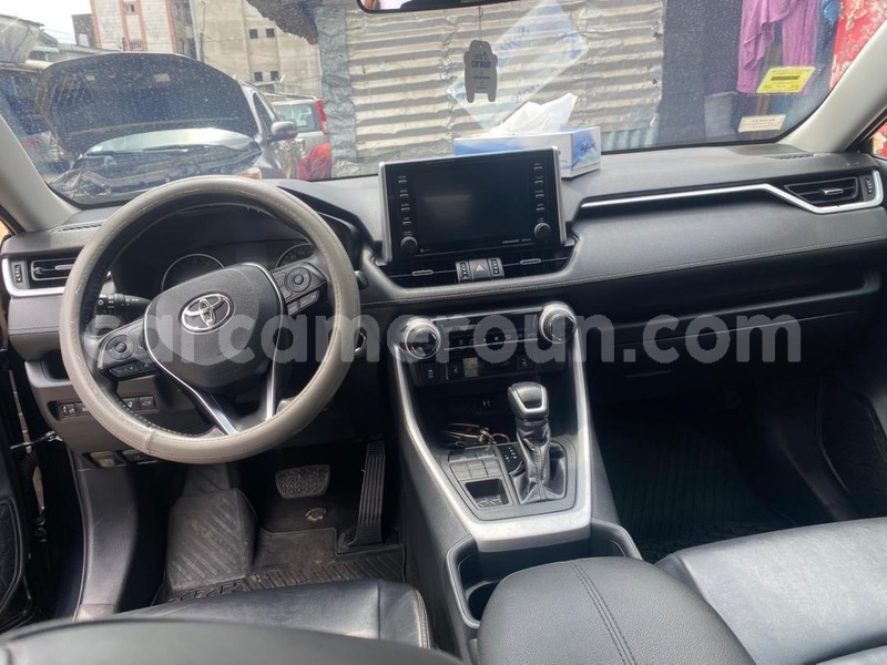 Big with watermark toyota rav4 littoral cameroon douala 20170