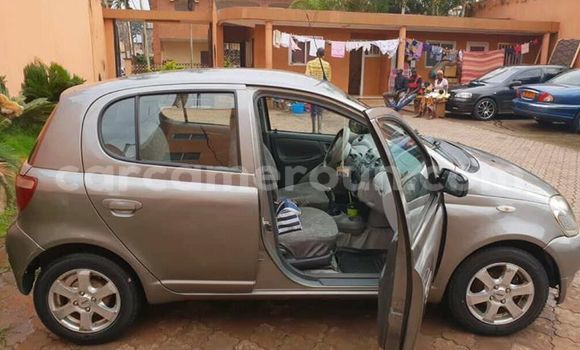 Acheter Import Voiture Toyota Yaris Gris à Yaoundé, Central Cameroon Acheter Import Voiture Toyota Yaris Gris à Yaoundé, Central Cameroon