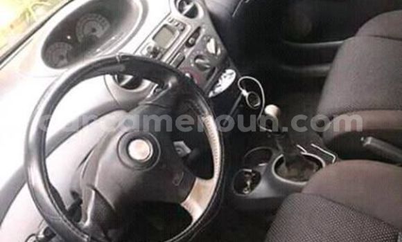 Acheter Import Voiture Toyota Yaris Gris à Yaoundé, Central Cameroon Acheter Import Voiture Toyota Yaris Gris à Yaoundé, Central Cameroon