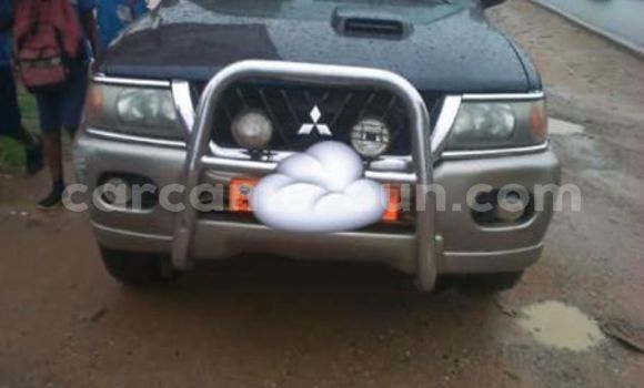 Sayi Imported Mitsubishi Montero Blue Mota in Yaounde a Babban Kamaru Sayi Imported Mitsubishi Montero Blue Mota in Yaounde a Babban Kamaru