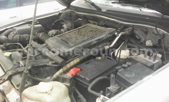 Sayi Imported Mitsubishi Montero Azurfa Mota in Yaounde a Babban Kamaru Sayi Imported Mitsubishi Montero Azurfa Mota in Yaounde a Babban Kamaru