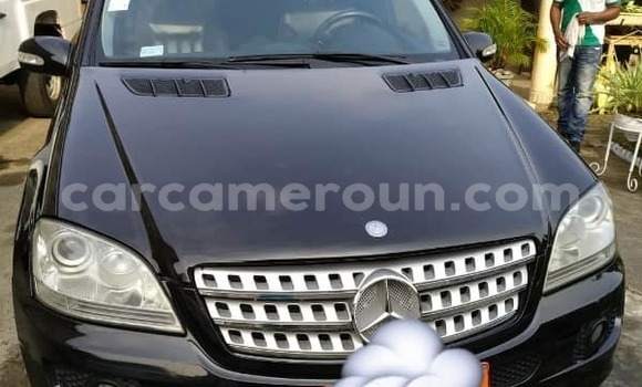 Sayi Imported Mercedes‒Benz ML–Class Black Mota in Yaounde a Babban Kamaru Sayi Imported Mercedes‒Benz ML–Class Black Mota in Yaounde a Babban Kamaru