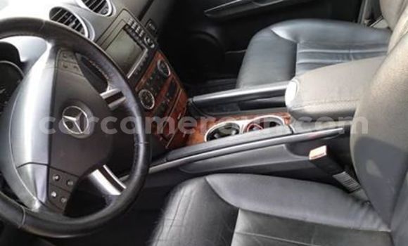 Sayi Imported Mercedes‒Benz ML–Class Black Mota in Yaounde a Babban Kamaru Sayi Imported Mercedes‒Benz ML–Class Black Mota in Yaounde a Babban Kamaru