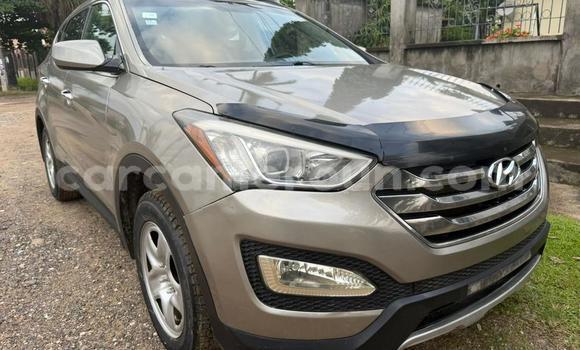 Acheter Import Voiture Hyundai Santa Fe Gris à Douala, Littoral Cameroon Acheter Import Voiture Hyundai Santa Fe Gris à Douala, Littoral Cameroon